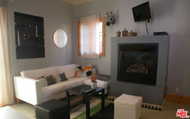 Fireplace, Interior, Living room