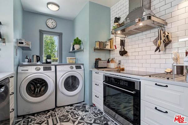 Interior, Washer
