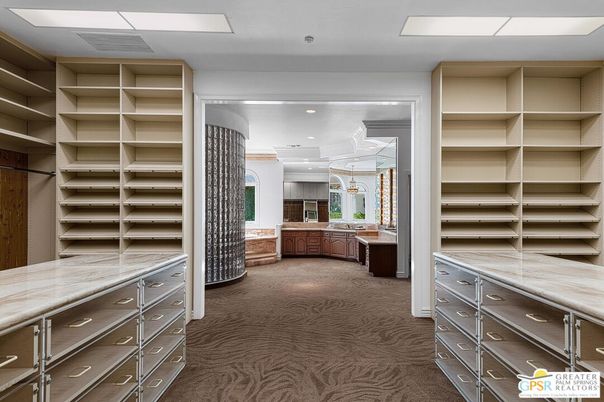 Interior, Recessed Lighting, Walk-in Closets