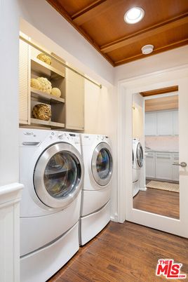 Interior, Recessed Lighting, Utility Closets, Washer, Wooden Ceilings, Wood Texture Flooring