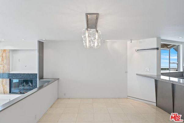 Empty room, Fireplace, Interior, Pendant Lights, Recessed Lighting