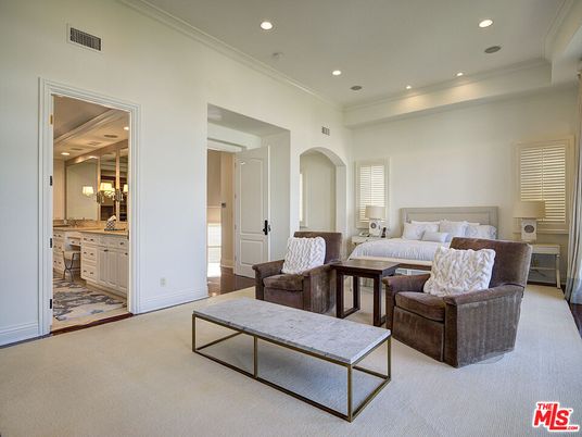 Bathroom, Bedroom, Interior, Living room, Recessed Lighting