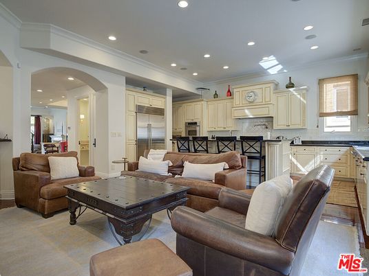 Interior, Kitchen, Living room, Recessed Lighting, Stainless Steel Appliances