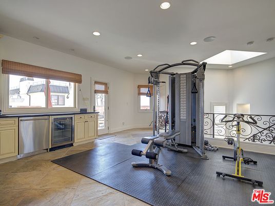 Fitness Equipment, Interior, Recessed Lighting