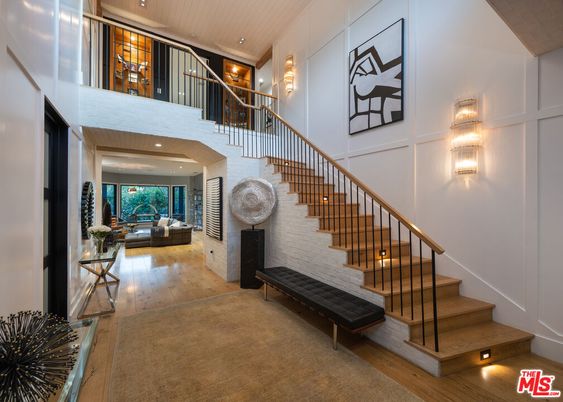 Interior, Recessed Lighting, Wood Texture Flooring