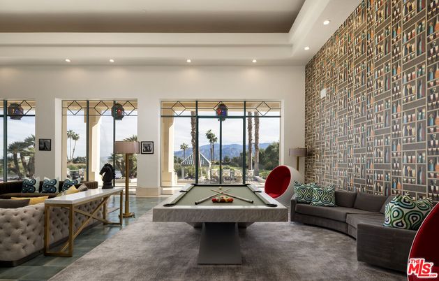 Billiard Table, Game Room, Interior, Living room, Recessed Lighting