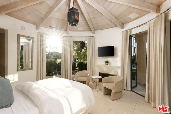 Bedroom, Interior, Wooden Beams, Wooden Ceilings