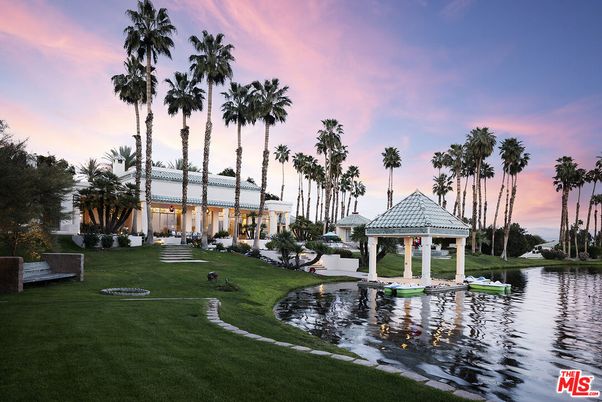 Backyard, Exterior, Lake