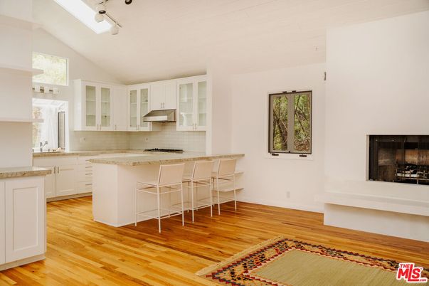 Fireplace, Interior, Kitchen, Wood Texture Flooring