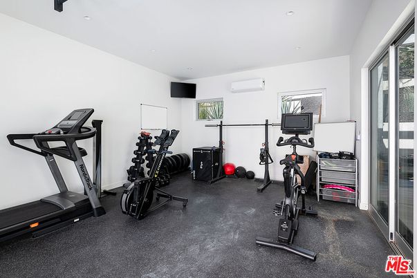 Fitness Equipment, Interior, Recessed Lighting