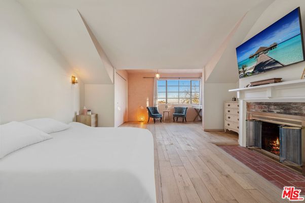 Bedroom, Fireplace, Interior, Wood Texture Flooring