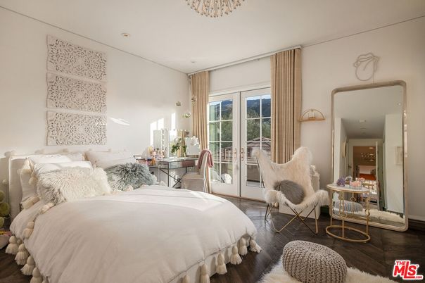 Bedroom, Chandelier, Home Office, Interior, Recessed Lighting, Wood Texture Flooring