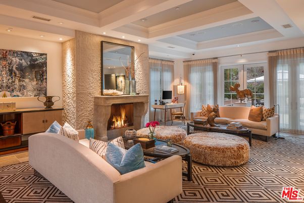 Fireplace, Interior, Living room, Recessed Lighting