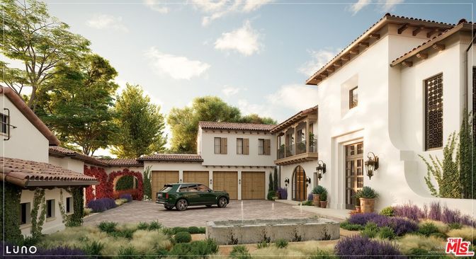 Attached, Exterior, Facade, Mediterranean
