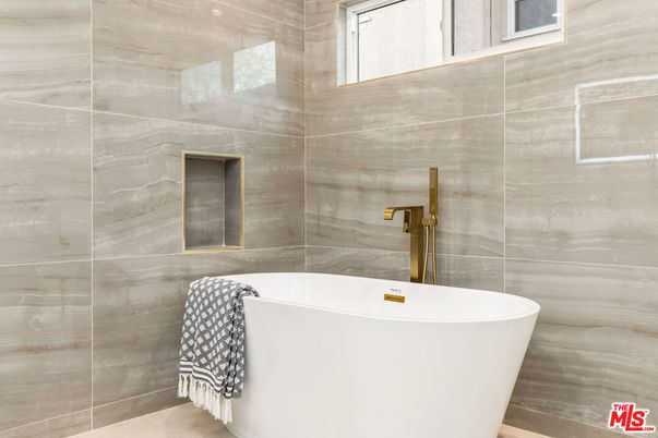 Bathroom, Free Standing Baths, Glass Shower, Interior
