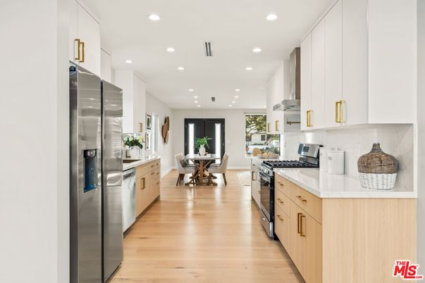Dining room, Interior, Kitchen, Recessed Lighting, Stainless Steel Appliances, Wood Texture Flooring