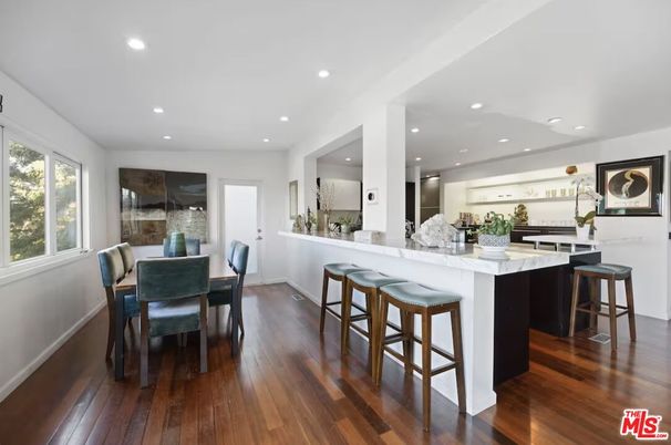 Dining room, Interior, Kitchen, Recessed Lighting, Wood Texture Flooring