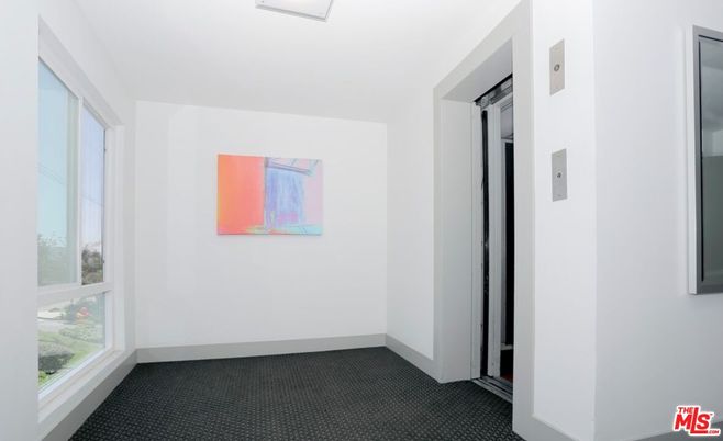 Elevator, Interior