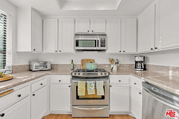 Interior, Kitchen, Stainless Steel Appliances, Wood Texture Flooring