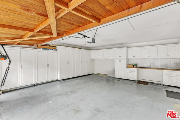 Garage, Interior, Wooden Beams, Wooden Ceilings