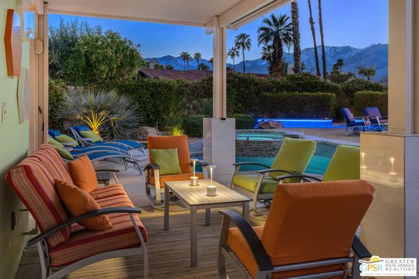 Exterior, Pool, Other