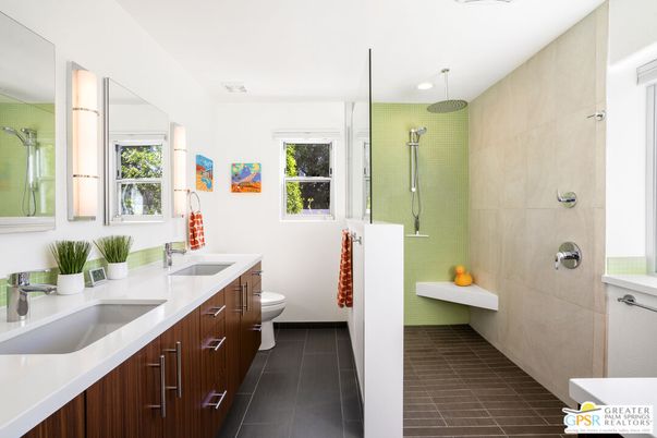Bathroom, Dual Sink Vanities, Interior, Recessed Lighting