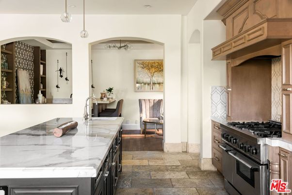 Interior, Kitchen, Pendant Lights, Stainless Steel Appliances