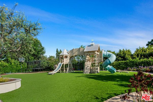 Backyard, Exterior, Playground