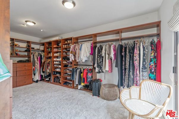 Interior, Walk-in Closets