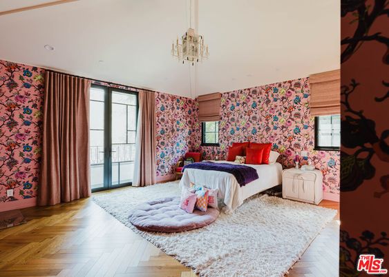 Bedroom, Interior, Pendant Lights, Recessed Lighting, Wood Texture Flooring