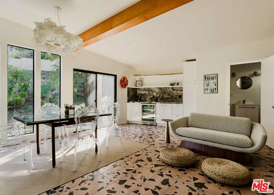 Dining room, Interior, Pendant Lights, Wooden Beams