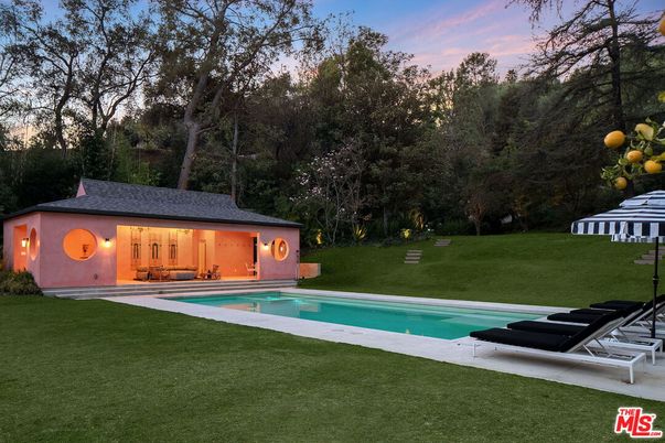 Backyard, Exterior, Pool