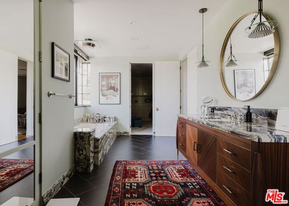 Bathroom, Dual Sink Vanities, Interior, Pendant Lights, Recessed Lighting
