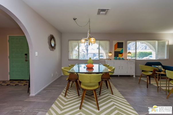 Chandelier, Dining room, Interior, Pendant Lights