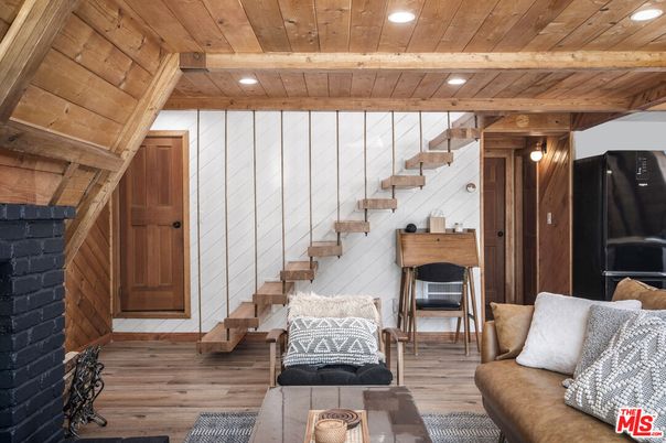 Interior, Living room, Piano, Recessed Lighting, Wooden Beams, Wooden Ceilings, Wood Texture Flooring, Wooden Walls