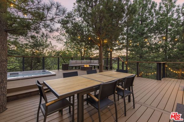 Exterior, Hot Tub