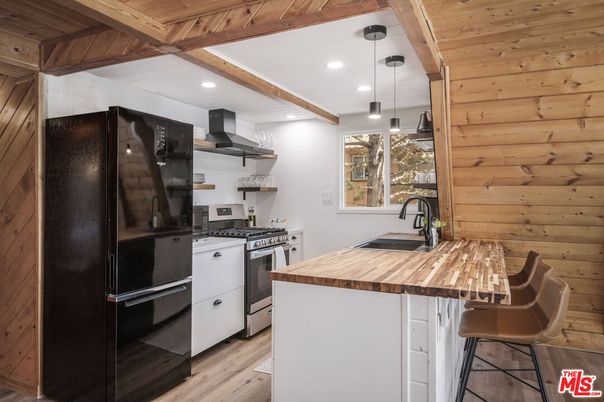 Interior, Kitchen, Pendant Lights, Recessed Lighting, Stainless Steel Appliances, Wooden Beams, Wooden Ceilings, Wood Texture Flooring, Wooden Walls