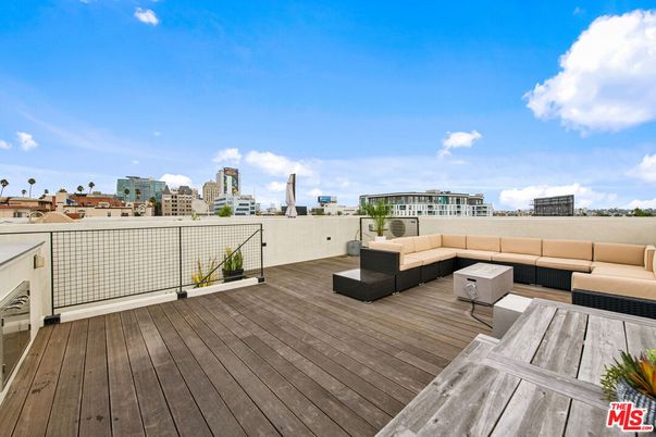 Exterior, Wood Texture Flooring