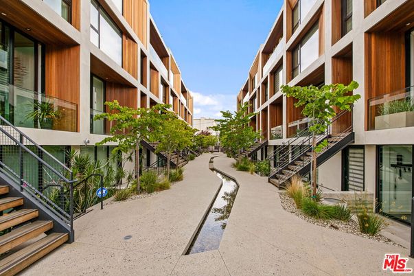 Exterior, Facade, Condo Building