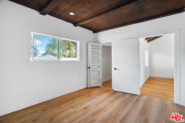 Empty room, Interior, Recessed Lighting, Wooden Beams, Wooden Ceilings, Wood Texture Flooring