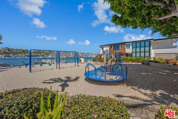 Backyard, Exterior, Playground, Water