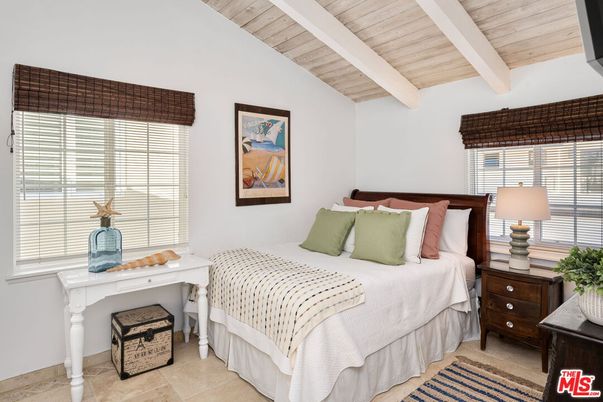 Bedroom, Interior, Wooden Beams, Wooden Ceilings