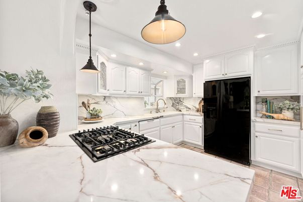 Interior, Kitchen, Marble Walls, Pendant Lights, Recessed Lighting