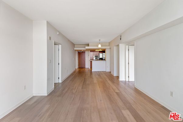 Empty room, Interior, Kitchen, Pendant Lights, Wood Texture Flooring
