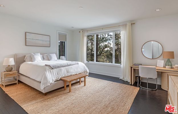 Bedroom, Home Office, Interior, Recessed Lighting, Wood Texture Flooring