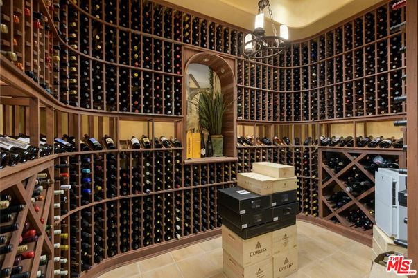 Interior, Pendant Lights, Wine Storage