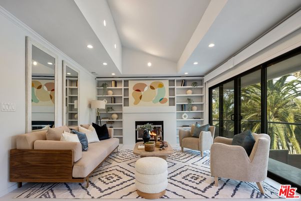 Fireplace, Interior, Living room, Recessed Lighting
