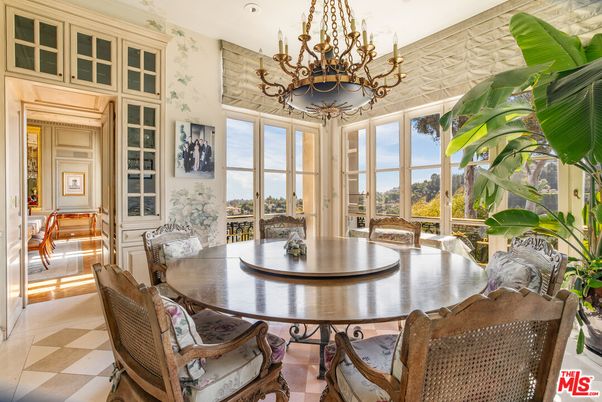 Chandelier, Dining room, Interior, Recessed Lighting