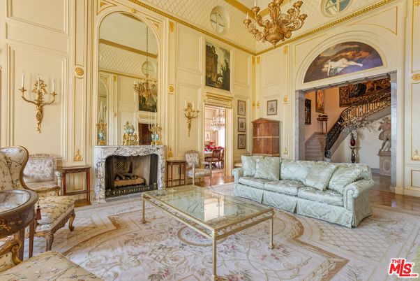 Chandelier, Fireplace, Interior, Living room
