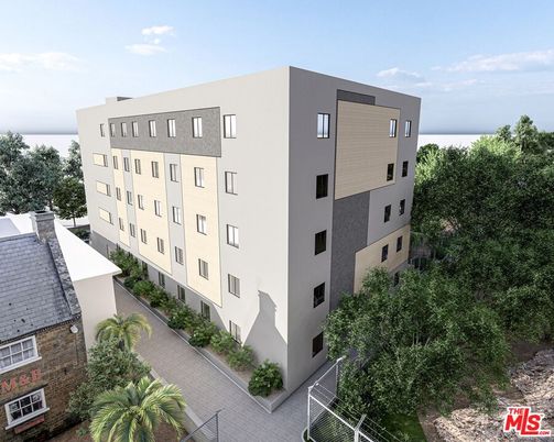 Exterior, Facade, Highrise